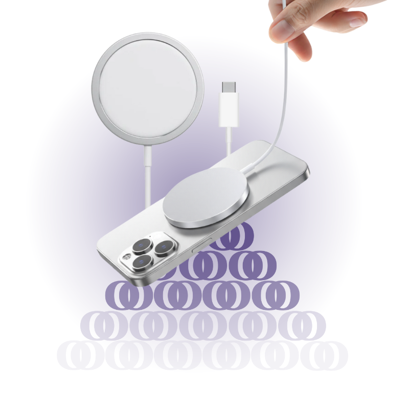 Cargador inalámbrico MagSafe 15W – carga rápida y segura para tu iPhone. Este cargador MagSafe está diseñado para ofrecer una experiencia de carga eficiente y sin cables, asegurando que tu dispositivo se mantenga protegido contra sobrecalentamiento y sobrecarga. Su diseño magnético permite una alineación perfecta con tu iPhone, maximizando la velocidad de carga hasta 15W. Compacto y elegante, es ideal para usar en casa, la oficina o mientras viajas. Compra ahora tu cargador inalámbrico MagSafe 15W y disfruta de carga rápida, cómoda y segura.