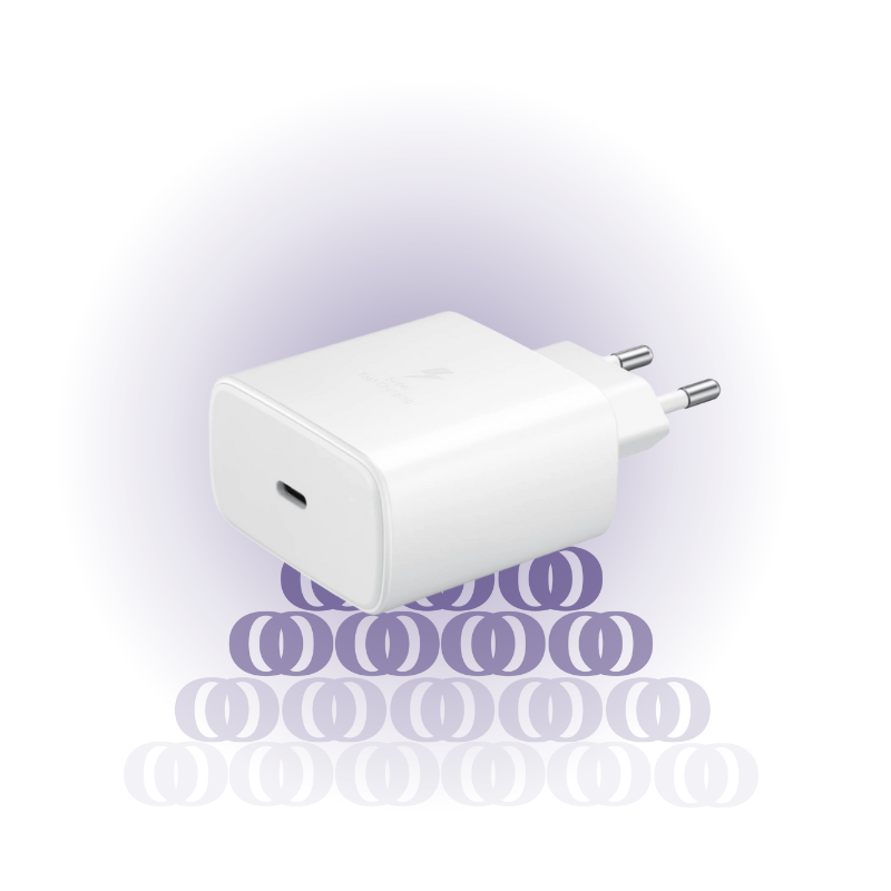 Cargador rápido 45W Tipo C – máxima potencia y carga segura para tus dispositivos. Este adaptador de corriente de 45W está diseñado para cargar iPhone, iPad, MacBook y otros dispositivos compatibles con carga rápida, ofreciendo eficiencia y seguridad en cada uso. Su diseño compacto y portátil permite llevarlo a cualquier lugar, protegiendo tus equipos contra sobrecarga, sobrecalentamiento y cortocircuitos. Disfruta de carga rápida y confiable en casa, la oficina o de viaje con el cargador 45W Tipo C. Compra ahora y potencia tus dispositivos al máximo.